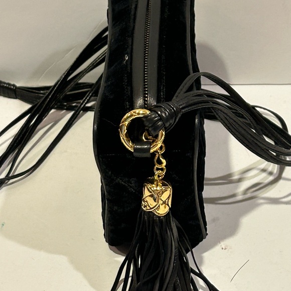 Vintage Chanel Black Velvet Bag - Picture 3 of 9